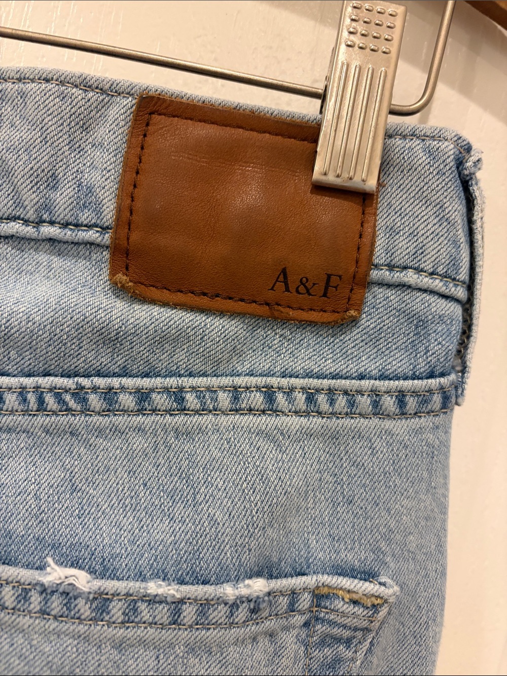 Abercrombie & Fitch Langdon Slim Light Blue Destroyed Jeans 28 x 30 - Picture 8 of 11